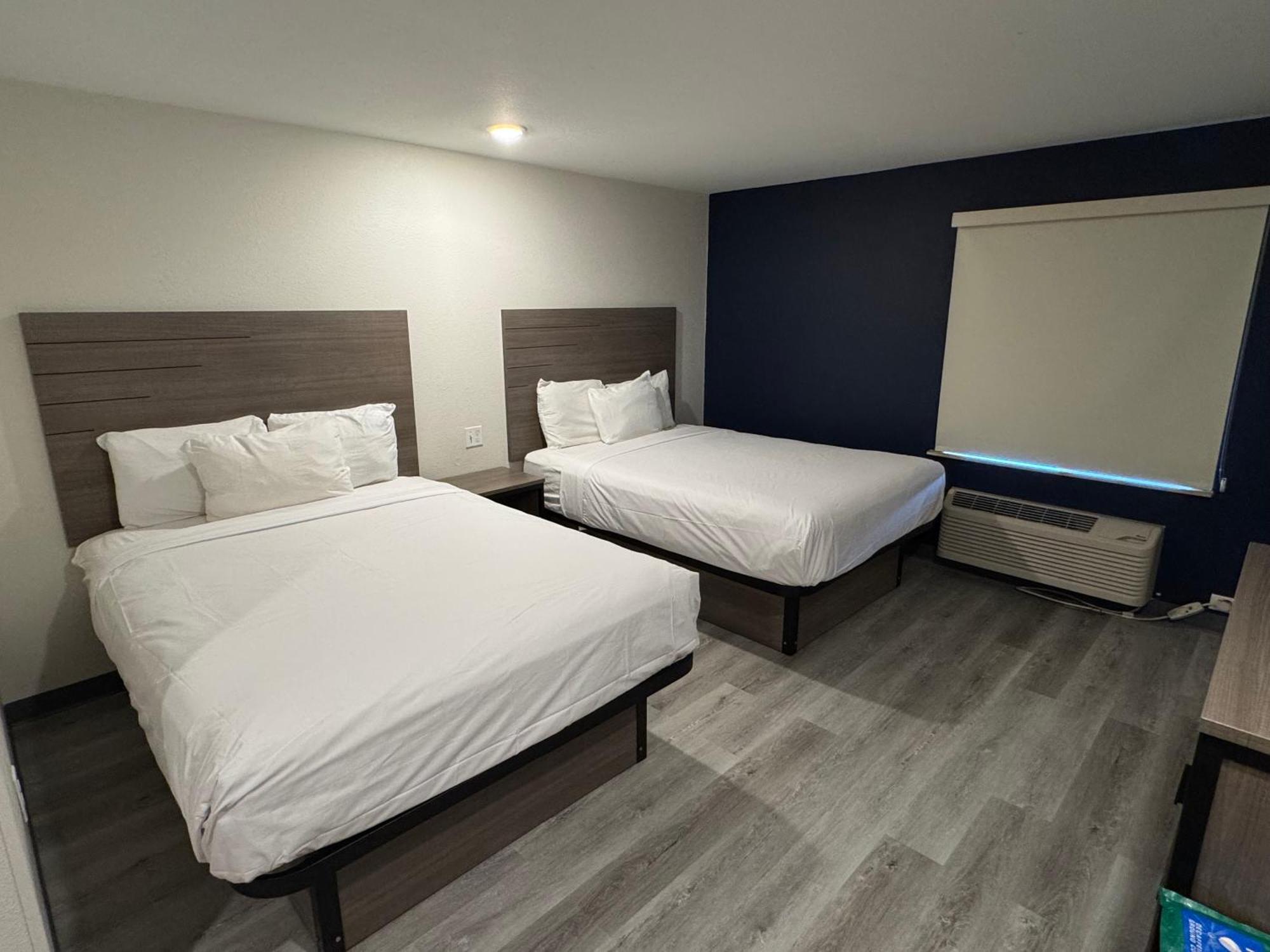 Baymont By Wyndham Dickinson Hotel Eksteriør billede